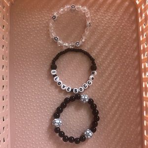 Boys 3 piece stretchy bracelet set 🖤